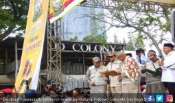 Topi Bertuliskan Tauhid untuk Prabowo dari Koppasandi - JPNN.com
