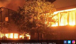 Tiga Bangunan Terbakar, Kerugian Miliaran Rupiah - JPNN.com