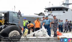 TNI AL Juga Berhasil Evakuasi ELT Pesawat Lion Air JT-610 - JPNN.com