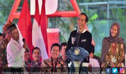 Jokowi Serahkan SK Perhutanan Sosial untuk 5.459 KK - JPNN.com