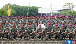 Kasal Beri Penghargaan ke Satgas SAR TNI AL - JPNN.com