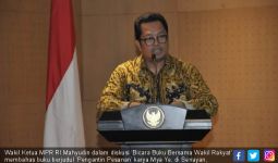 Wakil Ketua MPR Mahyudin Tekankan Pentingnya Pendidikan - JPNN.com