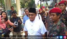 Kasus Apel Pemuda Islam: Jubir Jokowi Puji Sikap Dahnil - JPNN.com