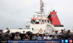 Lakukan Ship to Ship, Kapal Berbedara Singapura Ditangkap - JPNN.com