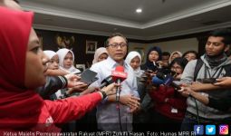 Zulkifli Hasan Bukan Tamu Gelap, Kok Disoraki di HUT PDIP - JPNN.com
