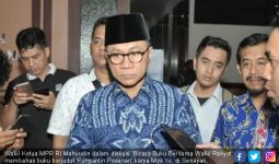 Ketua MPR: Boleh Beda Kandidat, Merah Putih Kita Sama - JPNN.com