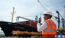 Perdana, Pelindo I Ekspor Petikemas ke Port Klang Malaysia - JPNN.com