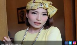 Reaksi Ayu Dewi Melihat Suami Marah sampai Gunting Kartu Kredit - JPNN.com
