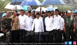 Panda Nababan Berkisah soal Momen sebelum Jokowi Ikut Jumatan di Aksi 212 - JPNN.com