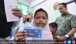 Ratusan Wali Murid Gadaikan KJP, Ini Ancaman dari Anak Buah Anies Baswedan - JPNN.com