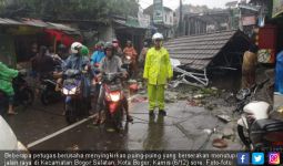 Kota Bogor Porak-Poranda Diterjang Puting Beliung - JPNN.com