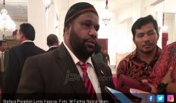 Lenis Kogoya Minta Ormas Hargai Orang Papua - JPNN.com