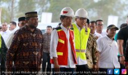 Jokowi Tekan Tombol Sirene, Pembangunan Tol Aceh Dimulai - JPNN.com