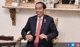 Tak Karuan Bahagianya Warga Blitar ini Jumpa Jokowi - JPNN.com