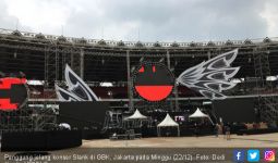 Kupu-kupu di Panggung Megah Konser Slank di GBK - JPNN.com