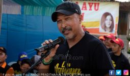 Fakhri Husaini Akui Kerap Beda Pendapat Tajam dengan PSSI - JPNN.com