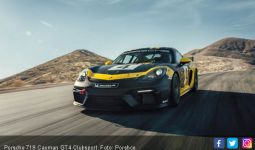 Kado Porsche Untuk Penggila Kecepatan di Awal Tahun - JPNN.com