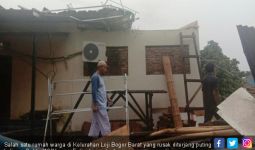 Puting Beliung Kembali Memorak-porandakan Kota Bogor - JPNN.com
