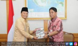 HNW Berharap MK Kabulkan Permohonan Guru PAUD - JPNN.com