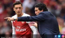 Arsenal Tawarkan Mesut Ozil ke Dua Klub Besar Italia - JPNN.com