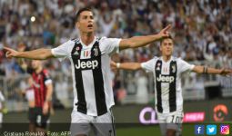Cristiano Ronaldo Bawa Juventus Juara Piala Super Italia - JPNN.com