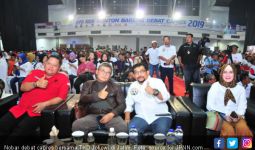 Ribuan Pendukung Jokowi Padati Nobar Debat Capres TKD Jatim - JPNN.com