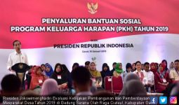 Presiden Jokowi: Tahun Ini Naik, Uang Berputar di Desa - desa - JPNN.com