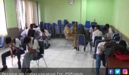 Kesibukan Satpol PP Bulan Ini Kejar 177 Siswa Bolos Sekolah - JPNN.com