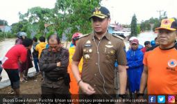 Lihat! Pintu Bendungan Bili-Bili Dibuka, Banjir Rendam Gowa - JPNN.com