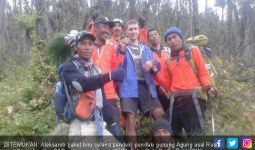 Sempat Hilang, WNA Rusia Pendaki Gunung Agung Ditemukan Terluka - JPNN.com