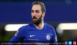 Hasil Babak Keempat Piala FA: Higuain Debut, Chelsea Menang, Spurs Tersingkir - JPNN.com