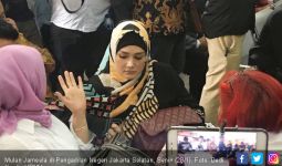 Lolos Jadi Anggota DPR, Mulan Jameela Sibuk Jualan - JPNN.com