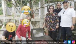 Indro Ziarah ke Makam Kasino, Sekuel Warkop DKI Reborn Bakal Digarap Lagi? - JPNN.com