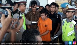 Pakai Baju Tahanan, Adi si Penghancur Sepeda Motor Menangis, Cupcup.. - JPNN.com