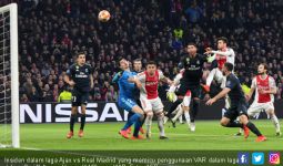 Klarifikasi Resmi UEFA soal Kontroversi VAR dalam Laga Ajax vs Real Madrid - JPNN.com