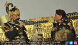 Caleg Rocker Jadi Gatotkaca demi Kampanyekan Jokowi di Permukiman Padat - JPNN.com