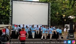 Suara Ledakan Menggema di Parkir Timur Senayan, Jangan Mendekat! - JPNN.com