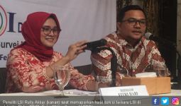 Survei LSI Denny JA: PDIP Kuasai Pileg 2019 - JPNN.com