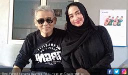 Kondisi Ayah Semakin Membaik, Dewi Perssik: Siapa Bilang Sakit Keras? - JPNN.com