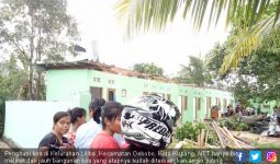 Waspada! Puting Beliung Hantam Kupang, 167 Rumah Rusak - JPNN.com