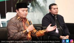 Wakil Ketua MPR Hidayat: Saya Melawan Hoaks Secara Konstitusional - JPNN.com