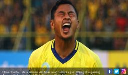 Samsul Arif Tak Akan Selebrasi Jika Cetak Gol ke Gawang Arema dan Persela - JPNN.com
