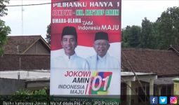 Ada yang Iseng Tulis PKI di Baliho Kampanye Jokowi - Ma'ruf - JPNN.com
