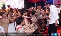 Jokowi Kenalkan KIP Kuliah di Lebak Bulus - JPNN.com