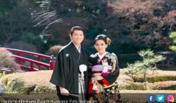 Pakai Kimono, Syahrini Pamer Kemesraan dengan Reino Barack - JPNN.com
