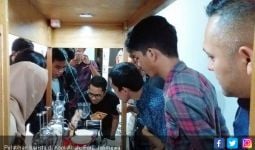 Calon Barista Dapat Pelatihan Gratis dari Kopi Abah - JPNN.com