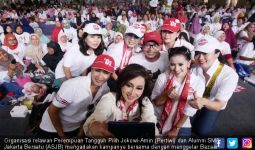 Pertiwi dan Alumni SMA Jakarta Bersatu Selenggarakan Bazar Sembako Murah dan Pentas Seni - JPNN.com