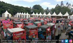 Prabowo Datang, Ratusan Tukang Becak Serang Dukung Jokowi - Kiai Ma'ruf Menang - JPNN.com