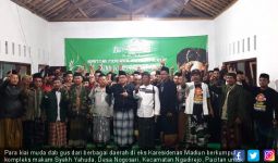 Para Gus Berkumpul di Permakaman, Berikrar Menangkan Jokowi - Ma’ruf di Mataraman - JPNN.com