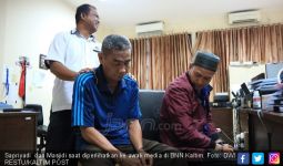 Pak Lurah Digerebek AKBP Halomoan Tampubolon, Masih Menyangkal - JPNN.com